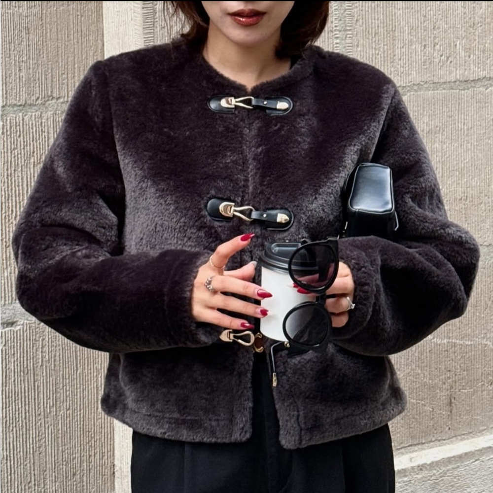 NWT ZARA | FAUX FUR JACKET WITH FIREMAN CLASP Brown Mocha Faux Fur Jacket XS